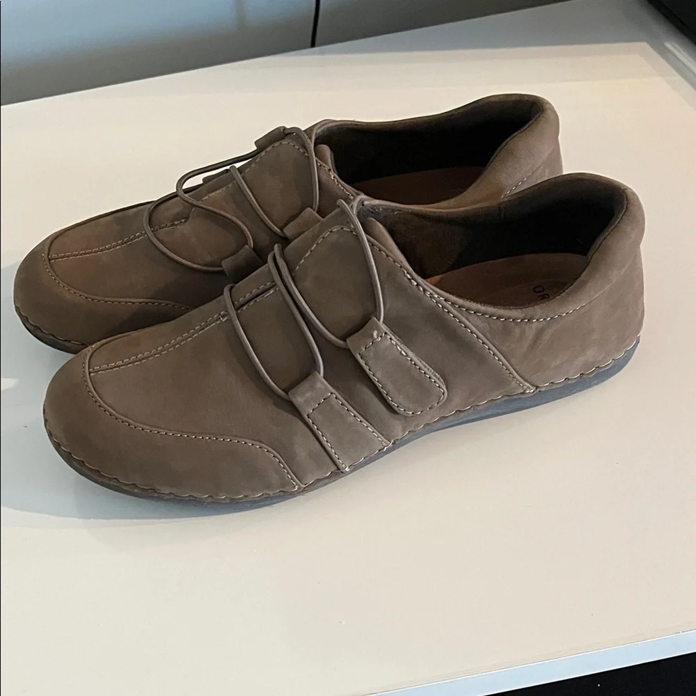 Earth Origins stylish taupe